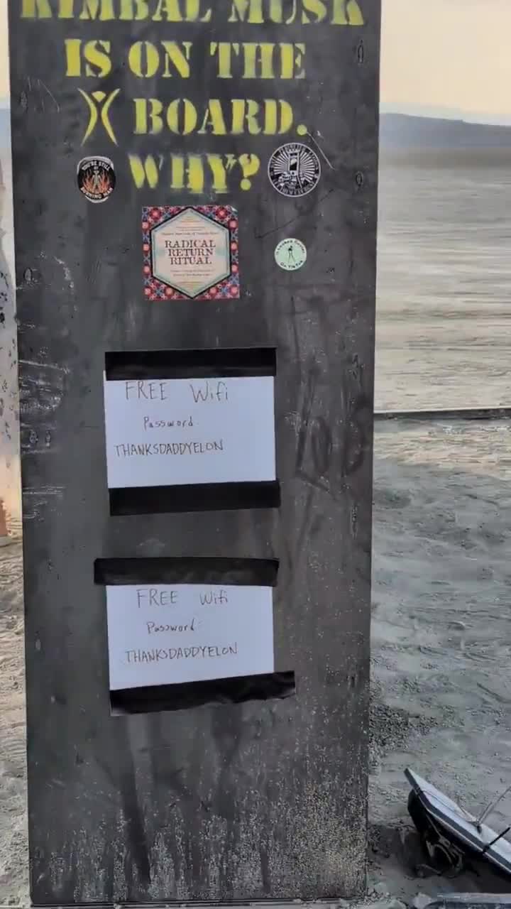 Burning Man art piece powered by Starlink just to say *F**k You Elon*   😂 Peak irony.
