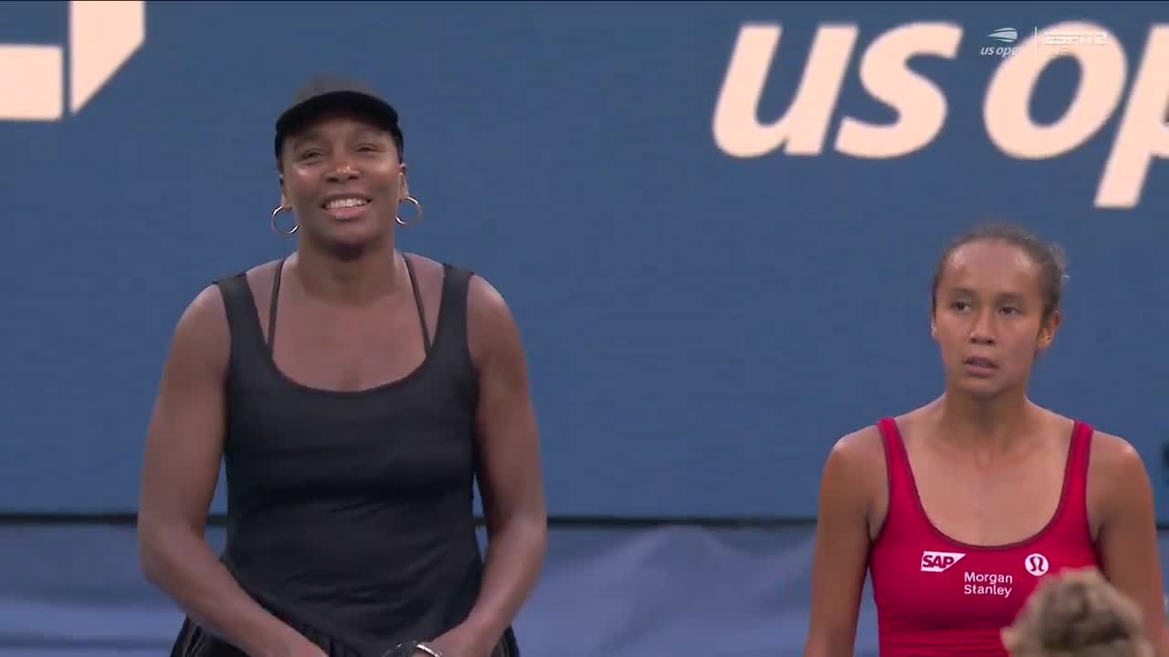 The No. 1 women's doubles pair Taylor Towsend and Katerina Siniakova defeat Leylah Fernandez and Venus Williams at the US Open 💪  An amazing run for Venus and Leylah 👏