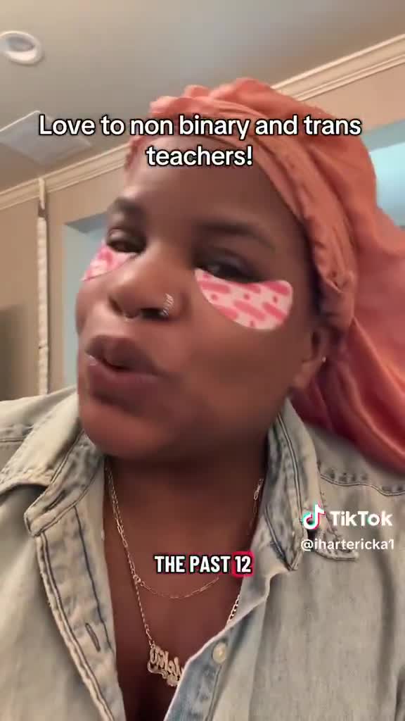 Former nonbinary Columbia professor is a s*x educator across NYC elementary schools. She gives lessons on āgender justiceā, BDSM/Kink, and racial justice. She says teachers should be af...