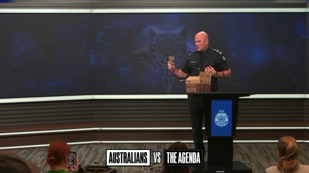 🚨BREAKING: Victoria Police have explicitly condemned “the left” for coming into the CBD to pick a fight with officers, saying force was used because large concrete stones and other dangerous objects w