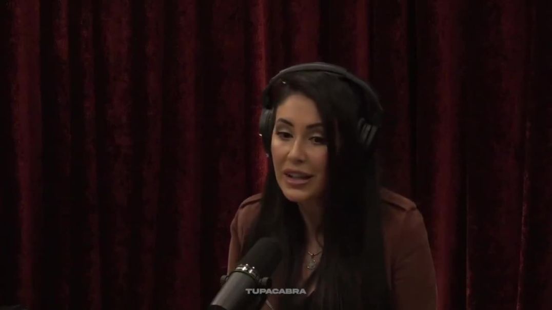💥Anna Paulina Luna knows A LOT about the Book of Enoch. 👀   Enoch talks about the fall of angels, angels mixing with mankind, and introducing technology etc.