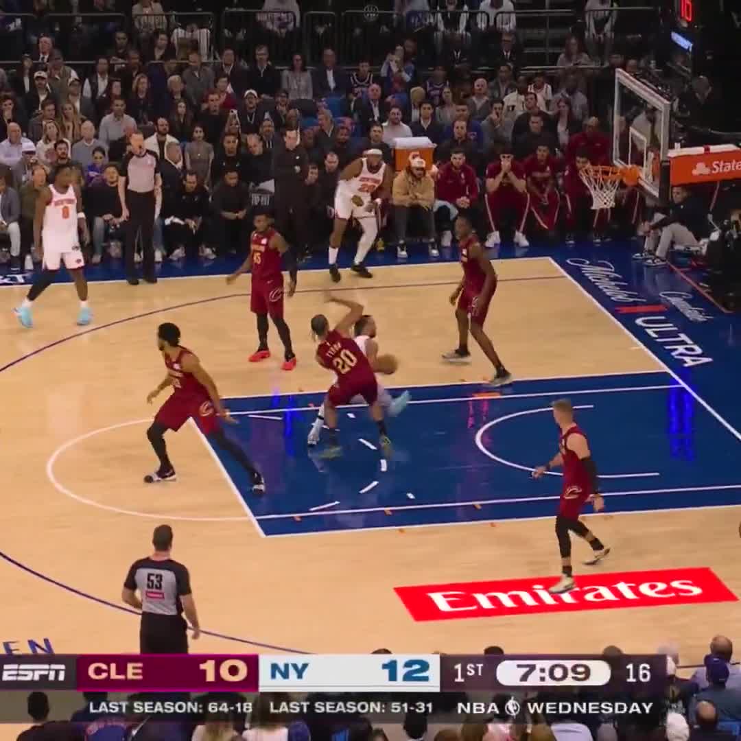 Jalen Brunson is getting busy early 🔥  Knicks on a 12-0 run on ESPN and the ESPN App 🍿