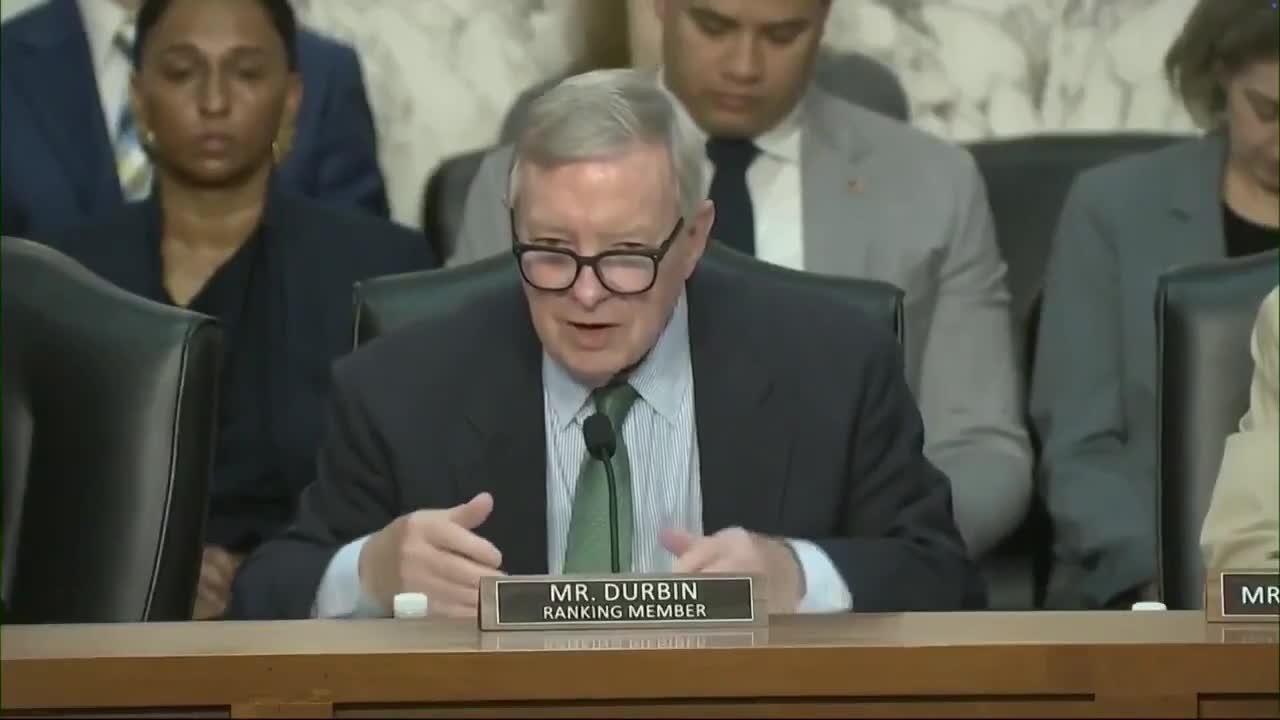 Pam Bondi RIPS Dick Durbin (D) over Chicago crime:  