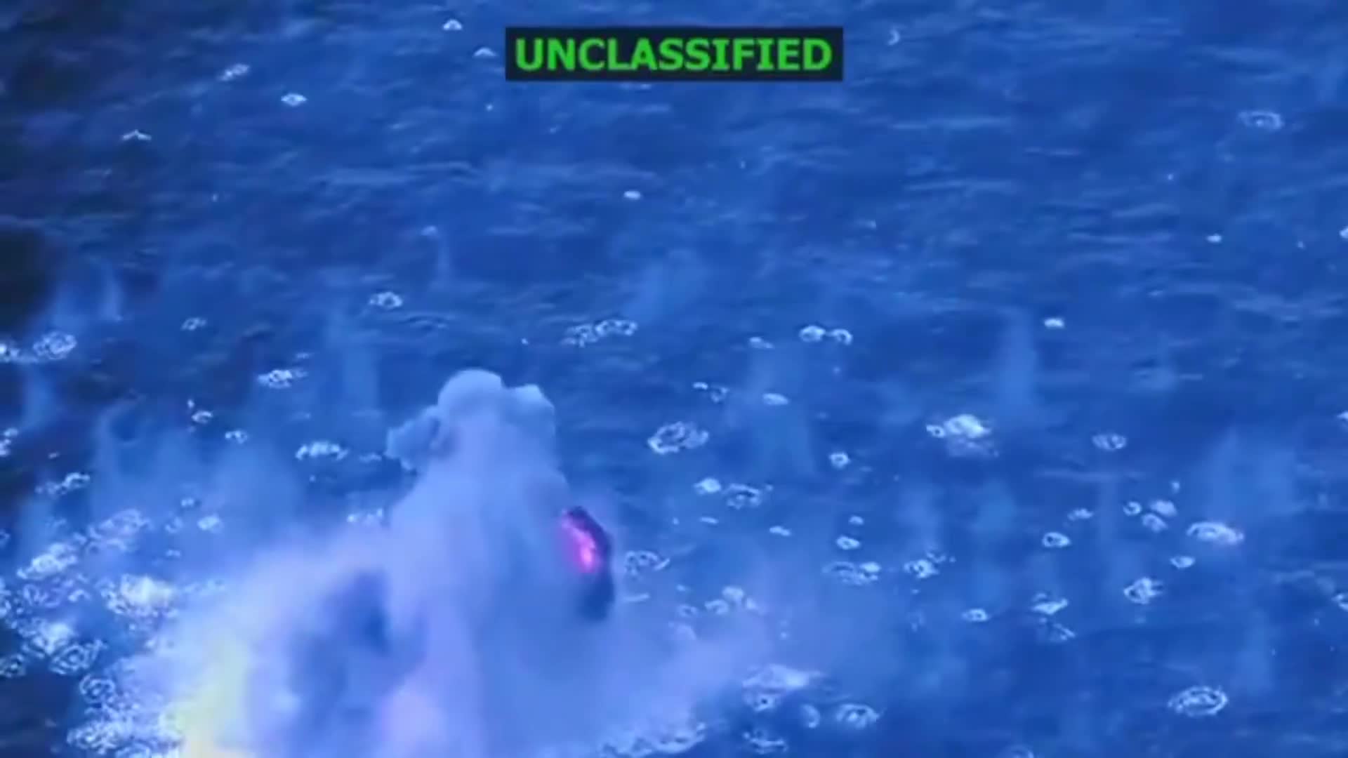 BREAKING: Drug boat heading to the US from Venezuela just blown up by the US military. 4 smugglers kiIIed.