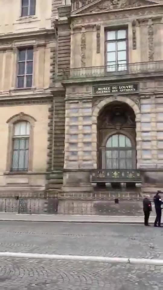 The robbers strolled into the Louvre Museum at 9:30 a.m in Paris.  Used a crane to smash a window. Stole the French crown jewels in less than 5 minutes.  This was an extremely professional j...