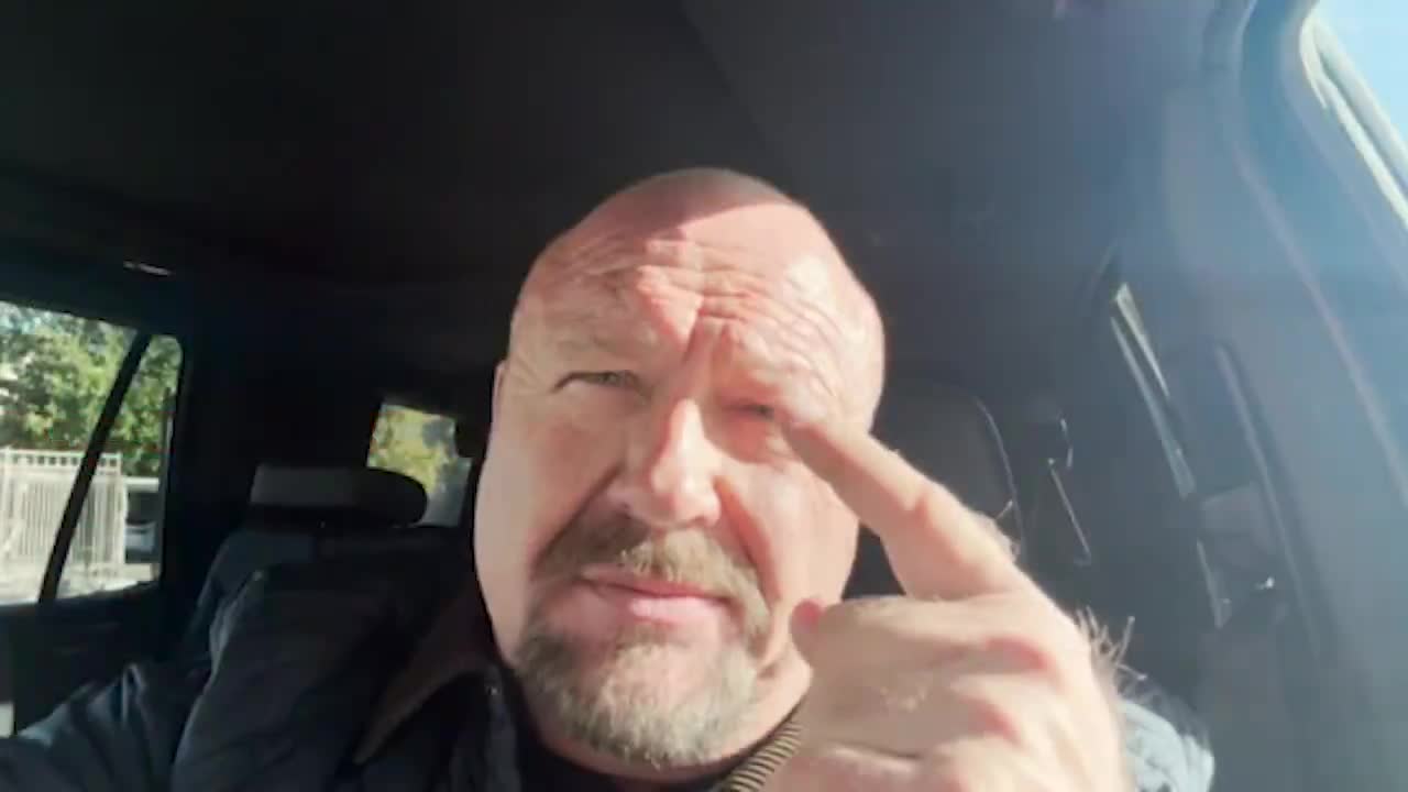 Breaking Video! Trump Meets With The Global Head of Al-Qaeda, Ahmed Al-Sharaa The Tyrannical Dictator of Syria Who Is Carrying Out A Genocide Against Christians And Muslim Minorities