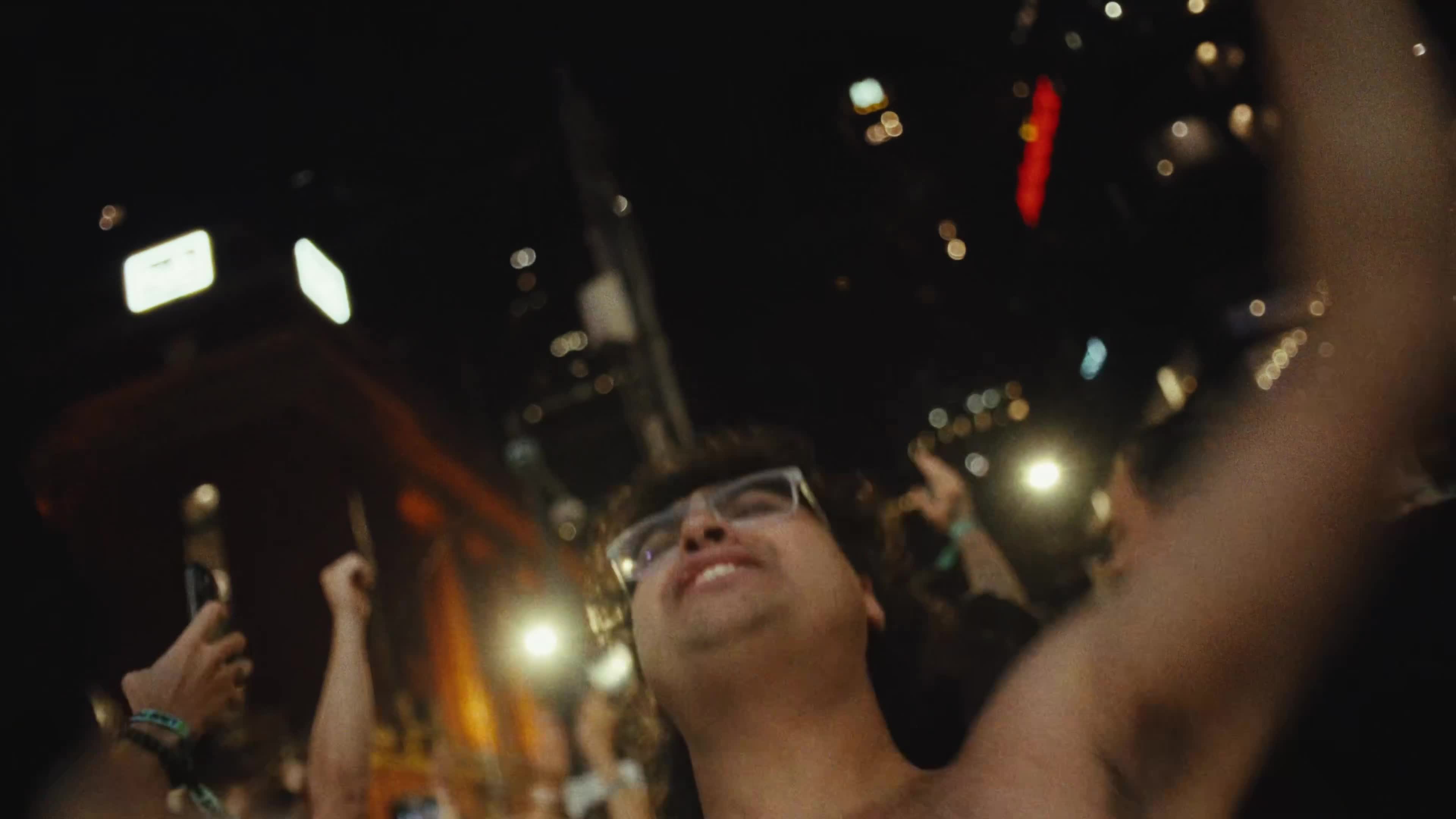 “But don’t look back in anger,” I heard you say… Melbourne 🇦🇺 #Oasislive25