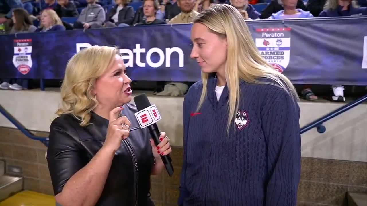 Paige Bueckers stopped by to talk with @sportsiren as she cheers on UConn at the Armed Forces Classic 👏❤️   Watch No. 20 Louisville-No. 1 UConn on ESPN and the ESPN App