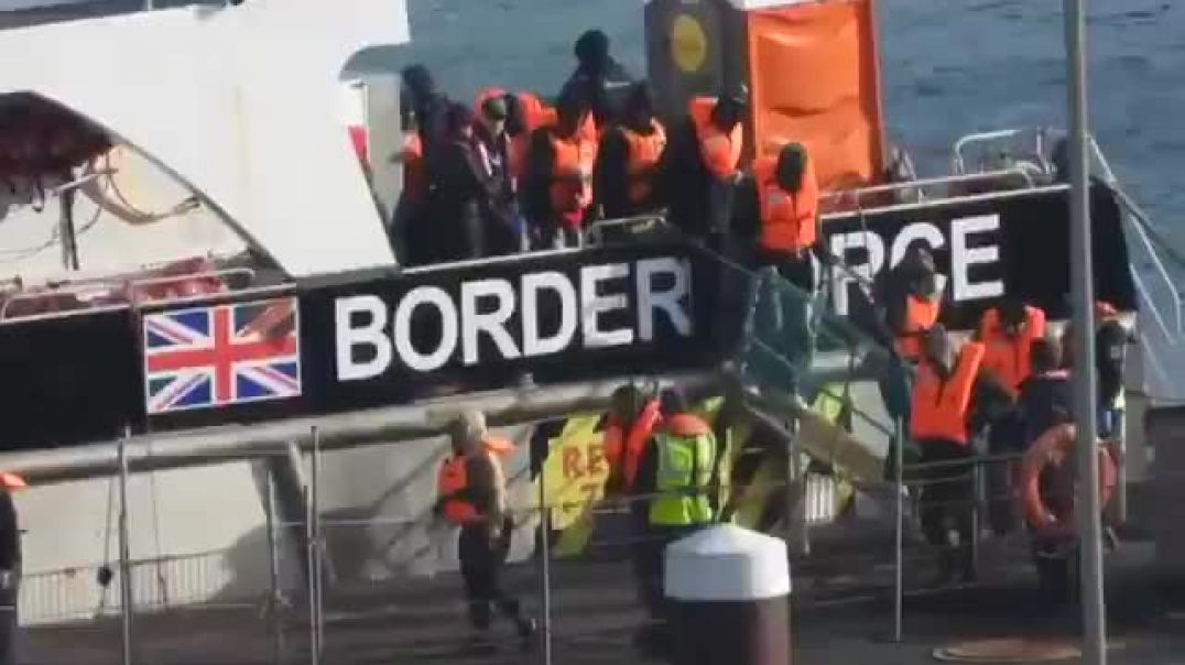 🇬🇧The UK has a naval “Border Force”