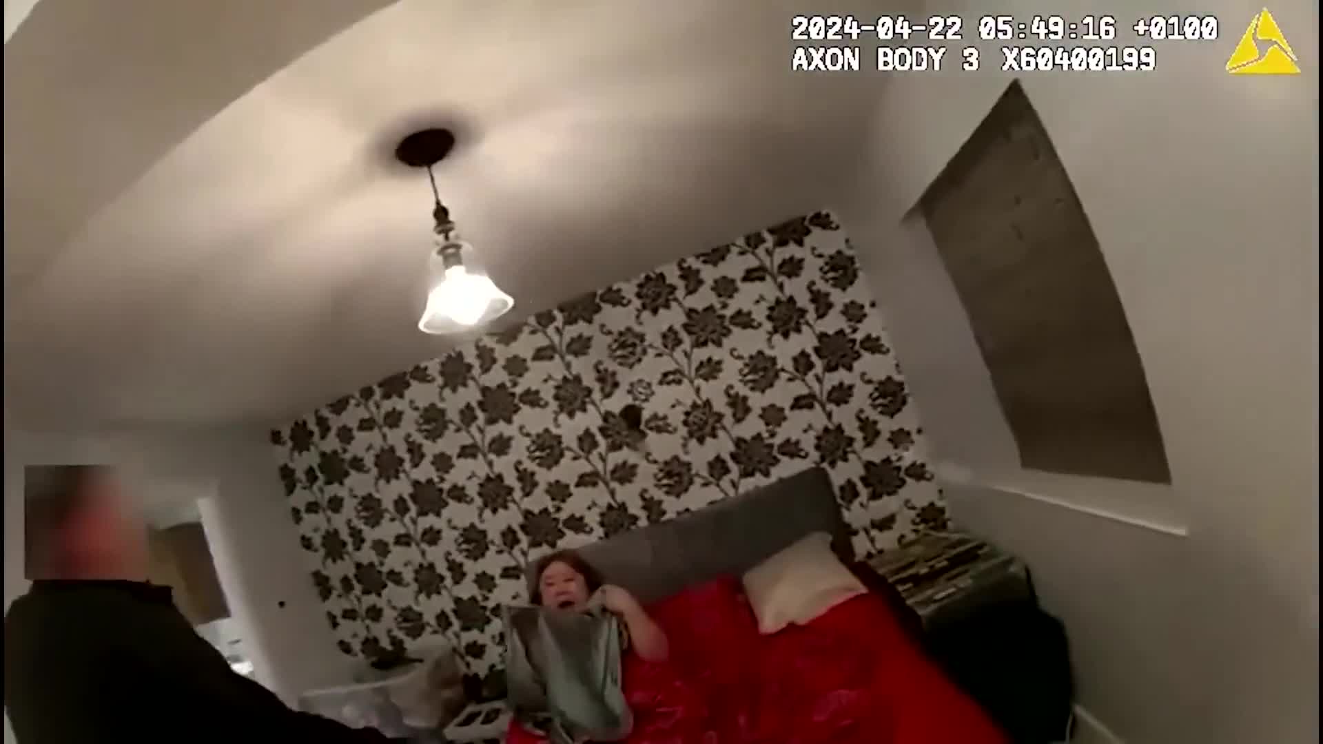 Rare footage from last year’s UK arrest of the female fraud mastermind from China who stole more than 60,000 BTC from investors.