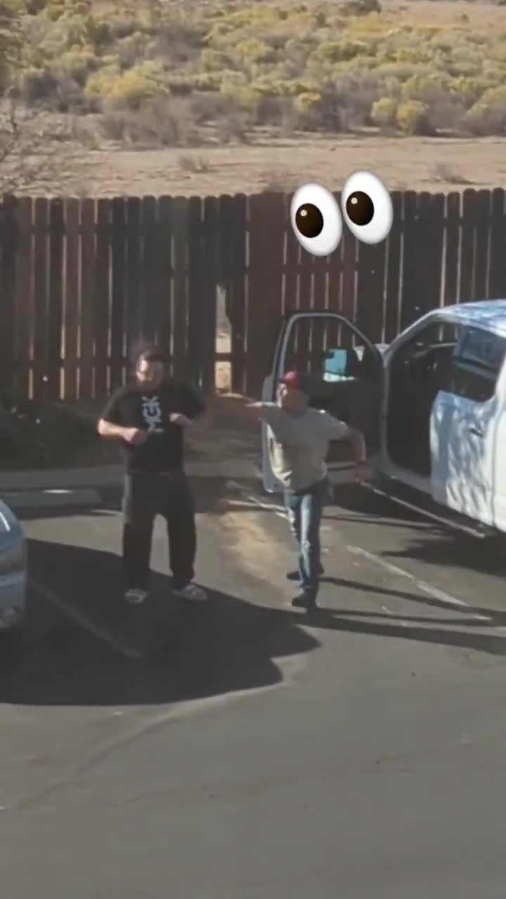 When he ducked down to get a better angle I lost it💀💀💀