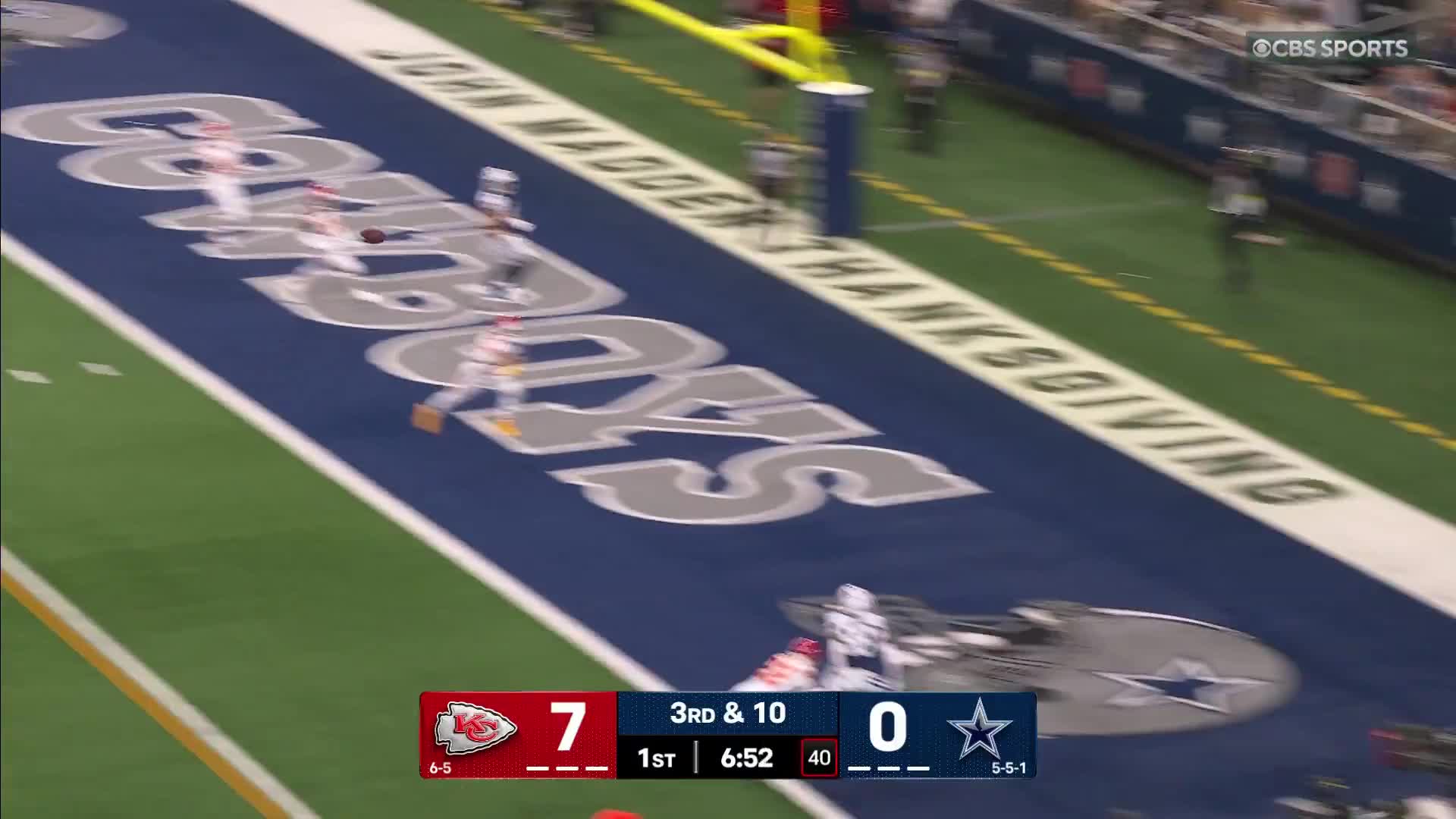 CeeDee made the catch for 6️⃣   (via @cowboys)