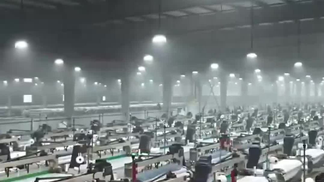 MASSIVE Chinese textile factory, ZERO humans visible  5,000 looms, RUNNING 24/7 on AI