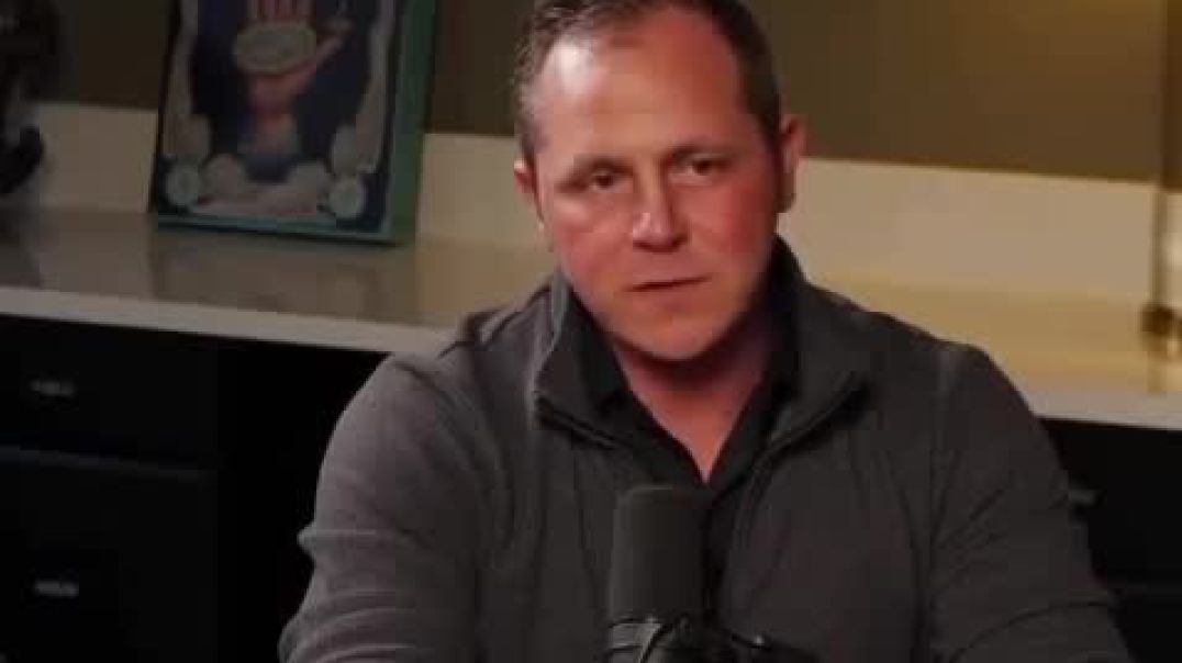 Former Military behaviour expert Chase Hughes on how to spot a PsyOp. A wake up call for those who are still asleep