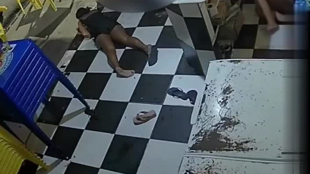 WARNING: GRAPHIC   DEADLY bar SHOOTING in Brazil — 3 killed, 2 injured