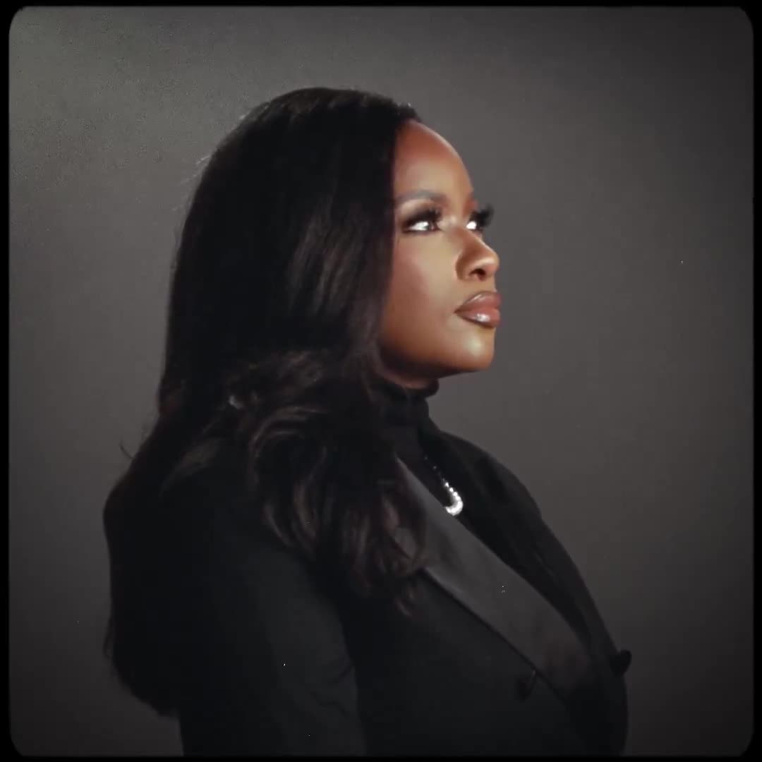 HAHAHAHAHA. I can't stop laughing. This is Jasmine Crockett's campaign launch video.