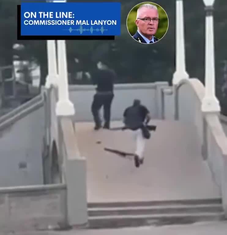 NSW Police Commissioner Mal Lanyon has cleared up a photo and specula...