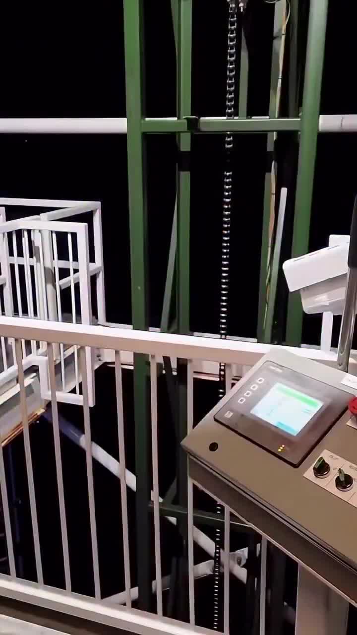 I would have gotten right back on just to swing on him 😂😂