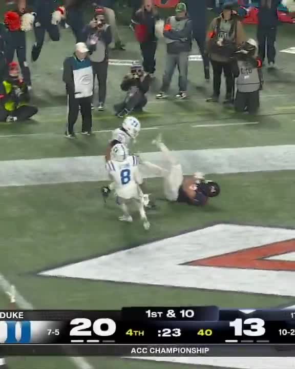 VIRGINIA TIES IT UP WITH LESS THAN 30 SECONDS TO GO 😱  Watch Duke-Virginia on ABC, ESPN and the ESPN App