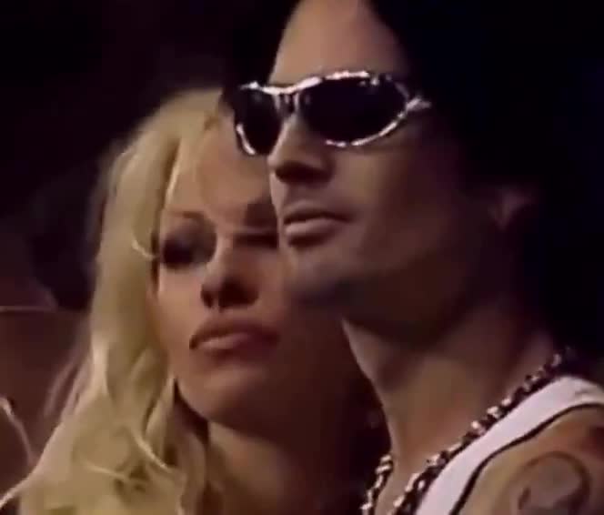 They all came to watch one man fight