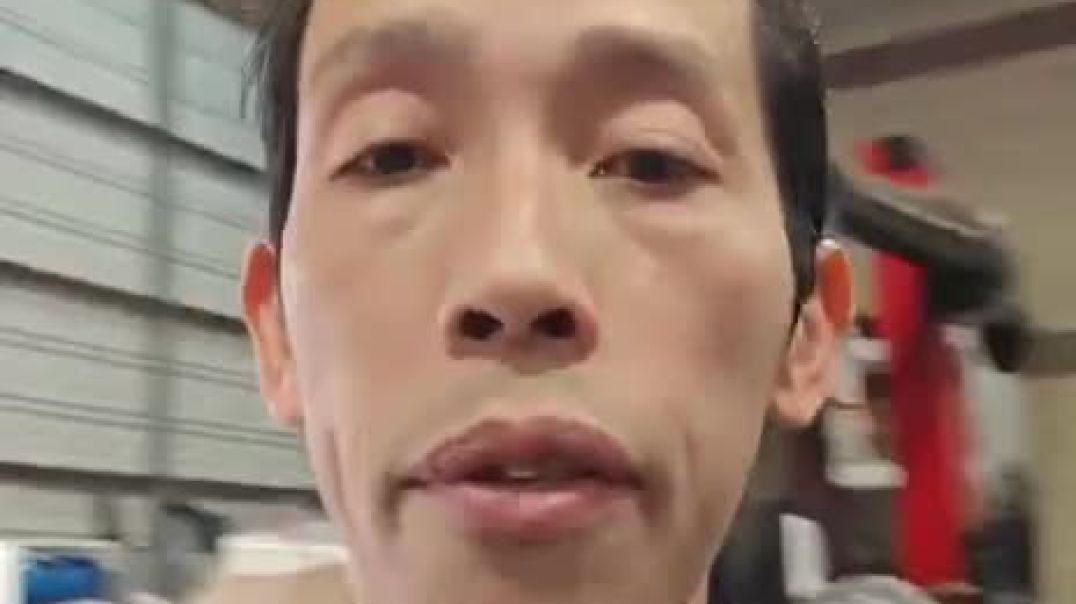 DAMMMMM… 🔥🔥🔥🔥  Vietnamese Immigrant DESTROYS every migrant who comes to the United States and Waves their Flag