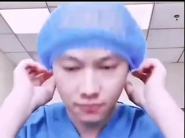 How doctors layer up protection when dealing with highly infectious d...