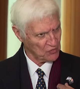 Member for Kennedy Bob Katter discusses crocodile attack during gun reform press conference Katter: “People that live 3,000 kilometres away are telling us what we can’t, can and can’t do.”