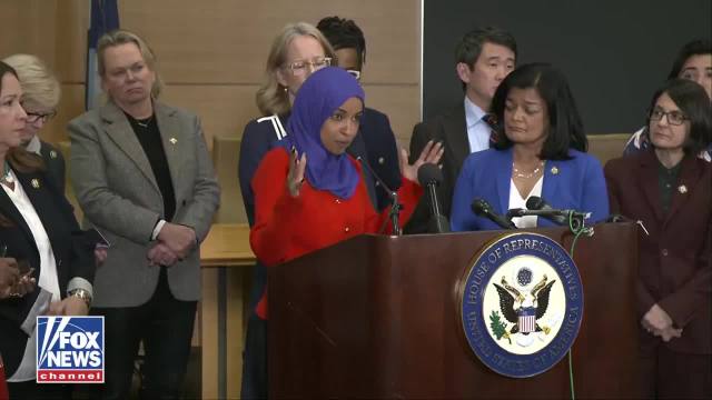 🚨 JUST IN: Somali Ilhan Omar just ERUPTED IN PANIC, going berserk on the Trump administration as her fraudsters get arrested and deported — and investigators zero in on her political allies.   Ilhan is in trouble.  She needs to be expelled and DEPORTED.