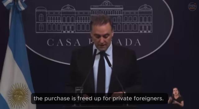 BIG BREAKING: 🚨 🇦🇷 🇮🇱 ARGENTINA EXPOES ISRAELI TAKEOVER PLAN, THE GOVERNMENT IS IN ON IT  Manuel Adorni, the Argentine presidential spokesman just blew the lid on the secret Israeli operation.   Israelis are starting MASSIVE fires in Argentina to EXPLOIT a loophole recently