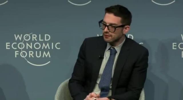 🇺🇸 Alex Soros speaking in the WEF: Honestly, I expected better oratory from one of the world’s most powerful men. How many 