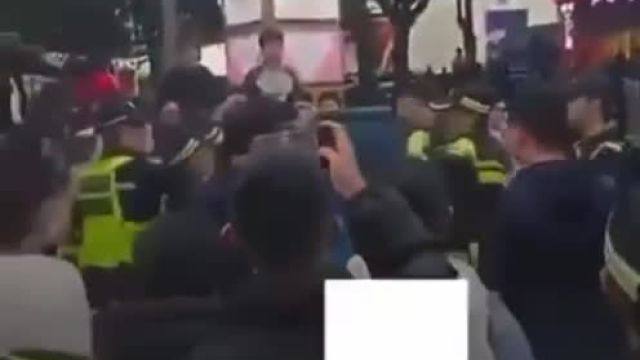 Gold dealers in China are now freezing assets, refusing to issue physical gold stock to Chinese consumers whose orders have already been completed and paid for.