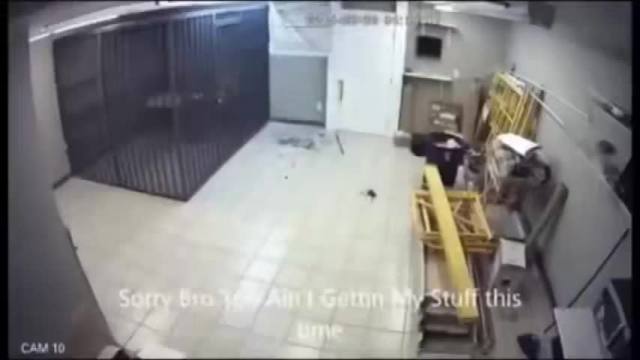 A burglar broke into a store in Pomona, California, thinking he was about to score big, instead he sprinted straight into Wile E. Coyote’s panic hallway of doom. The owner, tired of break-ins, built a fake “exit” that traps thieves ...genius.