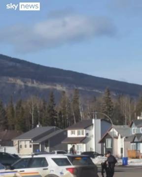 Sky News reporter on male trans Canada school shooter: “That is extremely unusual. It’s rare to have a female attacker.” The shooter was a mentally ill man pretending to be a woman Unreal