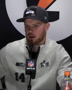 Sam Darnold has a great deal of respect for Drake Maye ❤️