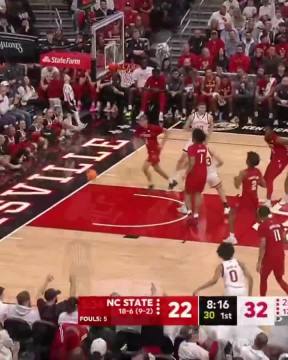 MIKEL BROWN JR. IS HOOPIN' VS. NC STATE SO FAR 🔥 32 PTS (career-high) | 6 REB | 3 STL 😮‍💨