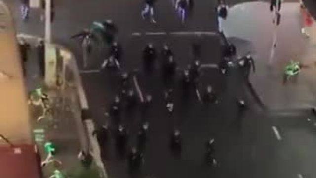 🇦🇺 Sydney, Australia, currently looks like a war zone.