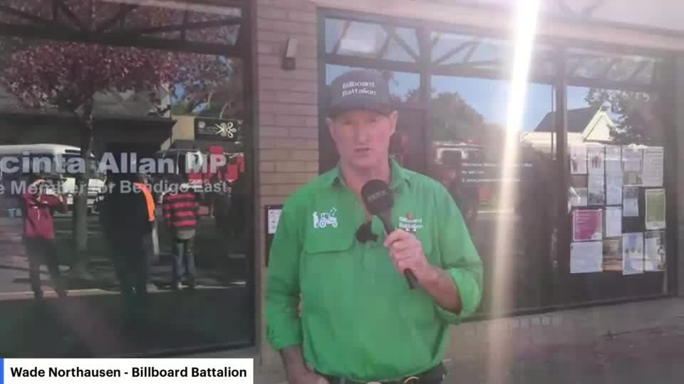 Farmer Wade live at Emergency Services Levy rally in Bendigo - 9/5/2025